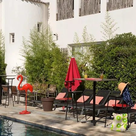 Vila De La Mar & Spa-3
